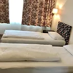Pension Alpha - Frankfurt City Central Station