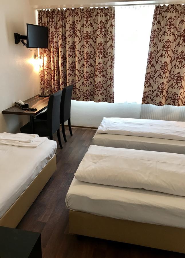 Guest house Alpha - Frankfurt Station