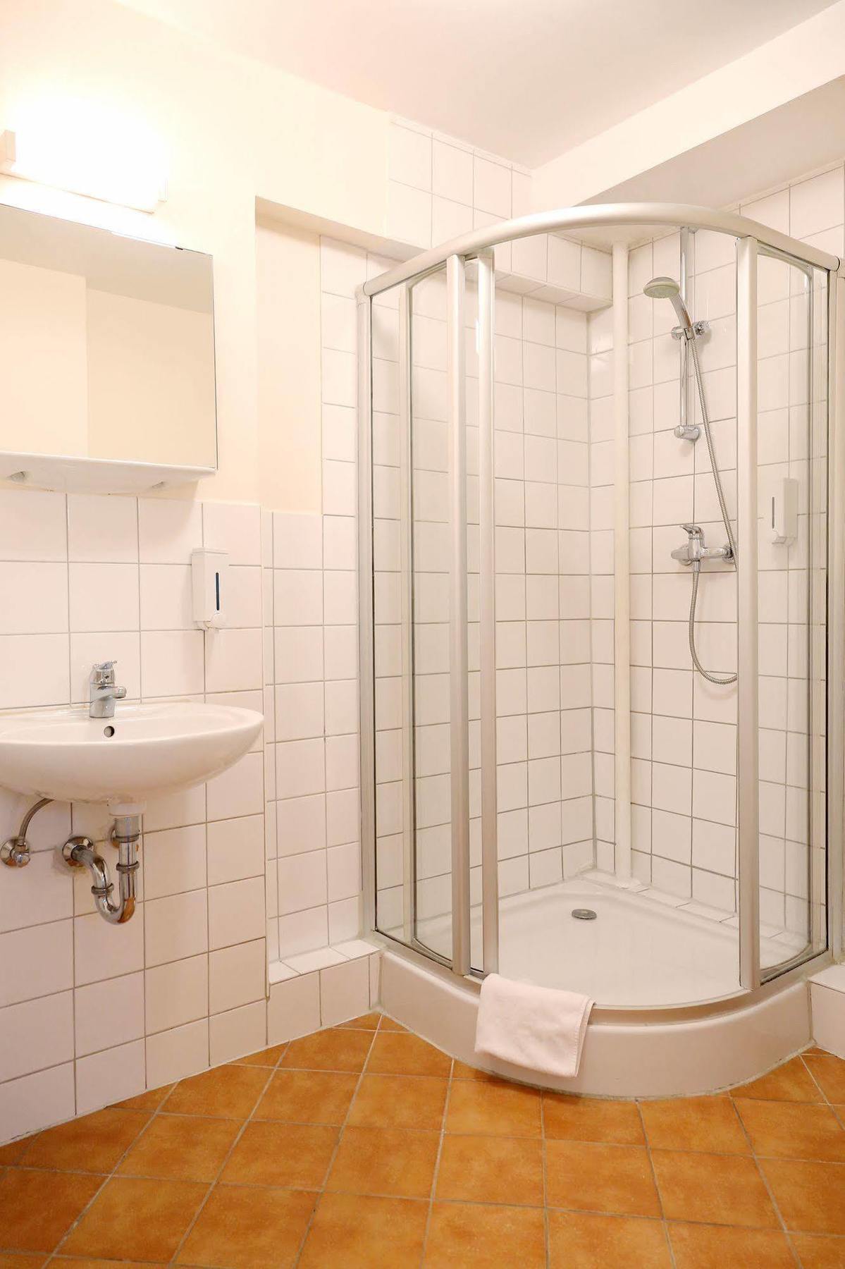 Alpha - Frankfurt Station Guest house Frankfurt am Main