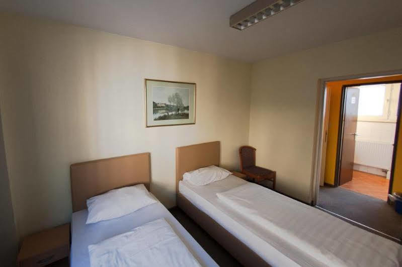Alpha - Frankfurt Station Casa de hóspedes Frankfurt am Main